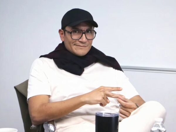 Adal Ortiz Ávalos, presidente de COPARMEX CDMX, durante una reunión